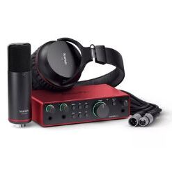 FOCUSRITE Scarlett 2i2 Studio (4th Gen)
