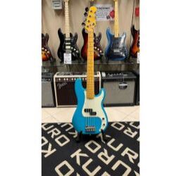 FENDER AMERICAN PROFESSIONAL II PRECISION BASS V MIAMI BLUE - USATO