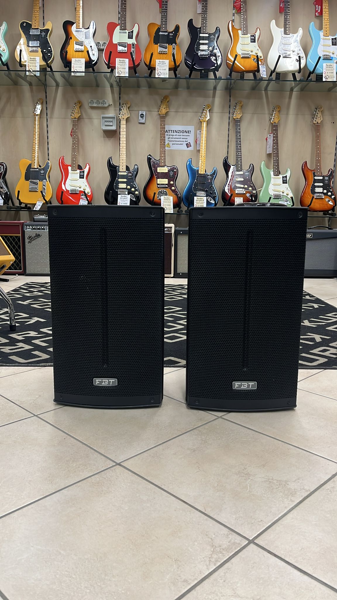 COPPIA CASSE ATTIVE 10" - FBT XLITE 110A COPPIA 2 COPPIA CASSE ATTIVE 10" - FBT XLITE 110A COPPIA - immagine 2